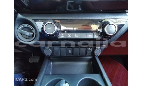 Acheter Import Voiture Toyota Hilux Noir à Import - Dubai, État d'Abia Acheter Import Voiture Toyota Hilux Noir à Import - Dubai, État d'Abia