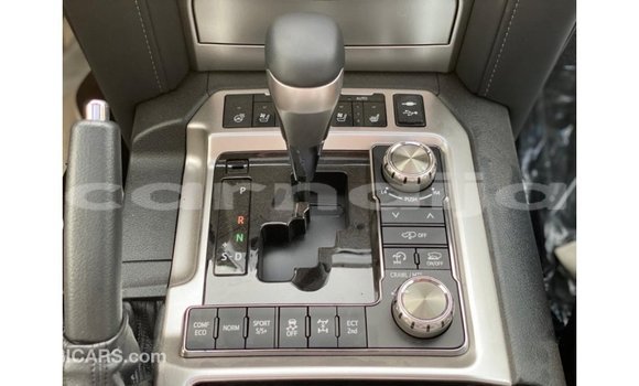 Acheter Import Voiture Toyota Land Cruiser Blanc à Import - Dubai, État d'Abia Acheter Import Voiture Toyota Land Cruiser Blanc à Import - Dubai, État d'Abia