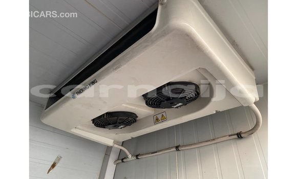 Buy Import Volkswagen TRUCK White Truck in Import - Dubai in Abia State Buy Import Volkswagen TRUCK White Truck in Import - Dubai in Abia State