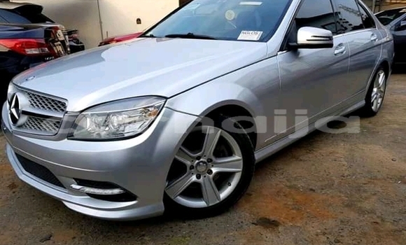 Acheter Occasion Voiture Mercedes-Benz C–Class Gris à Agbara, Ogun Acheter Occasion Voiture Mercedes-Benz C–Class Gris à Agbara, Ogun