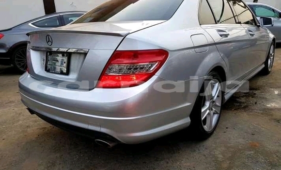 Acheter Occasion Voiture Mercedes-Benz C–Class Gris à Agbara, Ogun Acheter Occasion Voiture Mercedes-Benz C–Class Gris à Agbara, Ogun