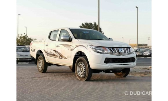 Buy Import Mitsubishi L200 White Car in Import - Dubai in Abia State Buy Import Mitsubishi L200 White Car in Import - Dubai in Abia State