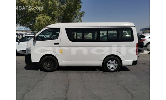 Acheter Import Voiture Toyota Hiace Blanc à Import - Dubai, État d'Abia Acheter Import Voiture Toyota Hiace Blanc à Import - Dubai, État d'Abia