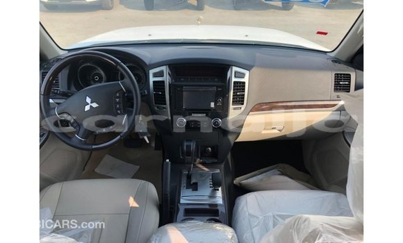 Buy Import Mitsubishi Pajero White Car in Import - Dubai in Abia State Buy Import Mitsubishi Pajero White Car in Import - Dubai in Abia State