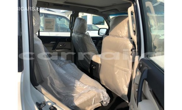 Buy Import Mitsubishi Pajero White Car in Import - Dubai in Abia State Buy Import Mitsubishi Pajero White Car in Import - Dubai in Abia State