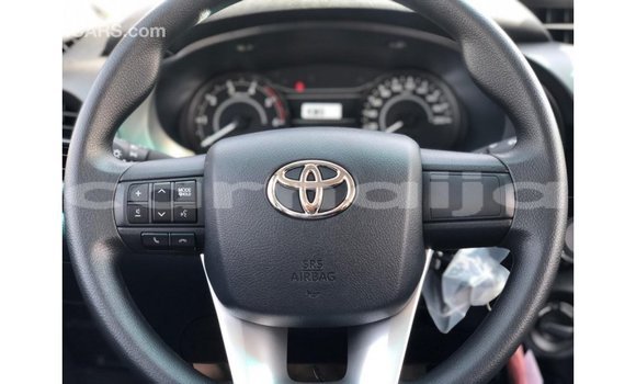 Buy Import Toyota Hilux White Car in Import - Dubai in Abia State Buy Import Toyota Hilux White Car in Import - Dubai in Abia State