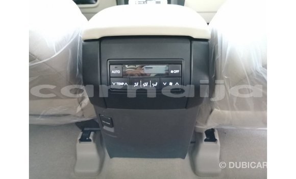 Acheter Import Voiture Toyota Prado Blanc à Import - Dubai, État d'Abia Acheter Import Voiture Toyota Prado Blanc à Import - Dubai, État d'Abia