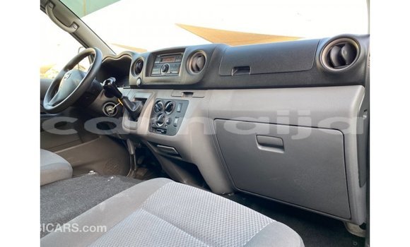 Buy Import Nissan Urvan White Car in Import - Dubai in Abia State Buy Import Nissan Urvan White Car in Import - Dubai in Abia State