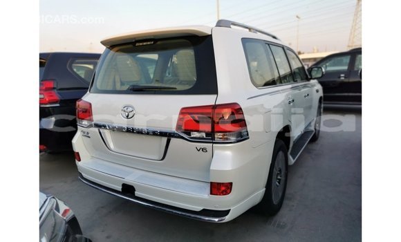 Buy Import Toyota Land Cruiser White Car in Import - Dubai in Abia State Buy Import Toyota Land Cruiser White Car in Import - Dubai in Abia State