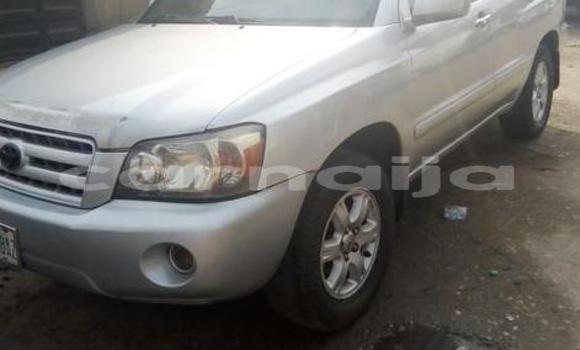 Buy Used Toyota Highlander Silver Car in Surulere in Lagos State Buy Used Toyota Highlander Silver Car in Surulere in Lagos State