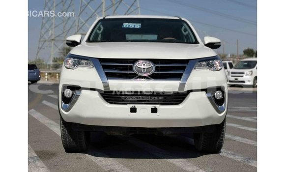 Acheter Import Voiture Toyota Fortuner Blanc à Import - Dubai, État d'Abia Acheter Import Voiture Toyota Fortuner Blanc à Import - Dubai, État d'Abia