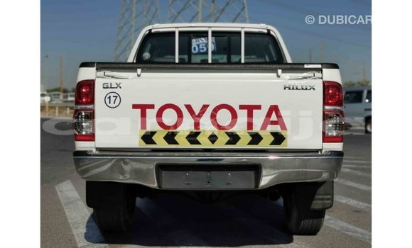 Acheter Import Voiture Toyota Hilux Blanc à Import - Dubai, État d'Abia Acheter Import Voiture Toyota Hilux Blanc à Import - Dubai, État d'Abia