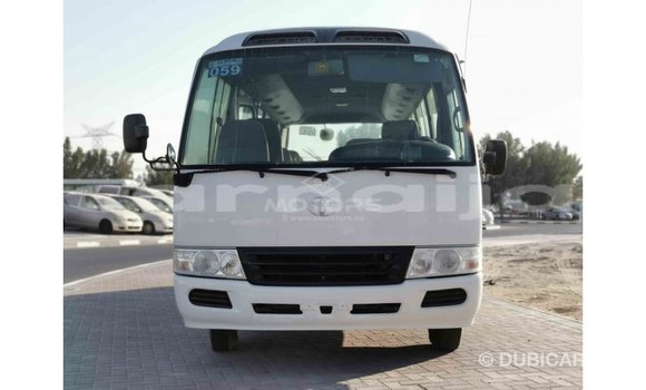 Acheter Import Voiture Toyota Coaster Blanc à Import - Dubai, État d'Abia Acheter Import Voiture Toyota Coaster Blanc à Import - Dubai, État d'Abia