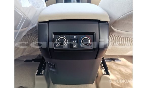 Acheter Import Voiture Toyota Prado Blanc à Import - Dubai, État d'Abia Acheter Import Voiture Toyota Prado Blanc à Import - Dubai, État d'Abia