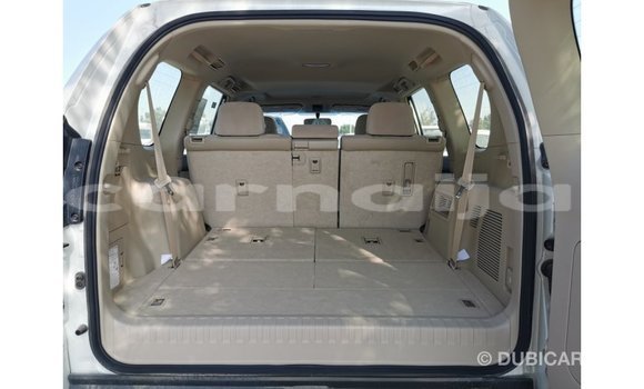 Acheter Import Voiture Toyota Prado Blanc à Import - Dubai, État d'Abia Acheter Import Voiture Toyota Prado Blanc à Import - Dubai, État d'Abia