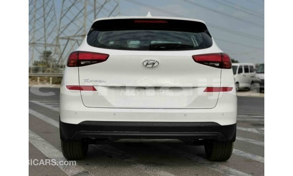 Acheter Import Voiture Hyundai Tucson Blanc à Import - Dubai, État d'Abia Acheter Import Voiture Hyundai Tucson Blanc à Import - Dubai, État d'Abia