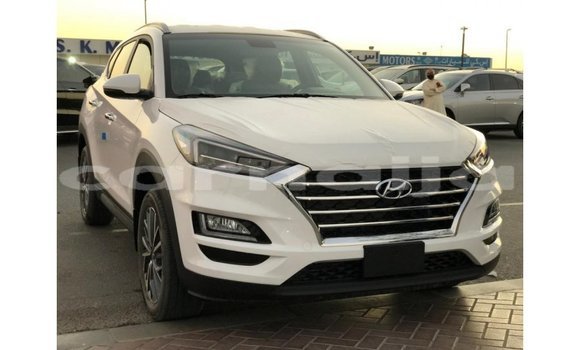 Buy Import Hyundai Tucson White Car in Import - Dubai in Abia State Buy Import Hyundai Tucson White Car in Import - Dubai in Abia State