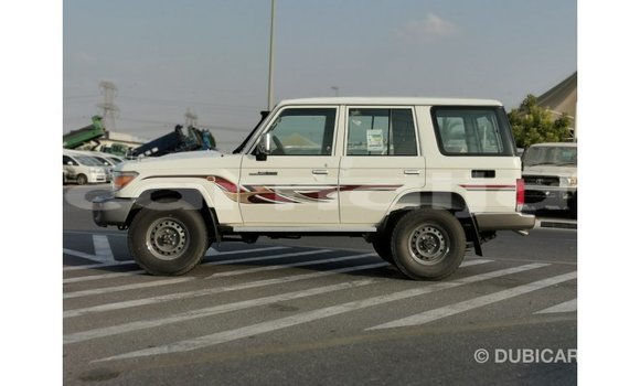 Acheter Import Voiture Toyota Land Cruiser Blanc à Import - Dubai, État d'Abia Acheter Import Voiture Toyota Land Cruiser Blanc à Import - Dubai, État d'Abia