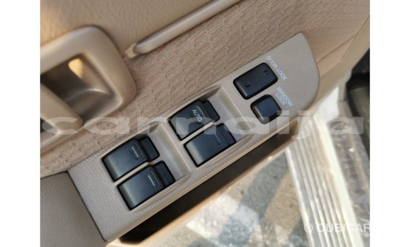 Acheter Import Voiture Toyota Land Cruiser Blanc à Import - Dubai, État d'Abia Acheter Import Voiture Toyota Land Cruiser Blanc à Import - Dubai, État d'Abia
