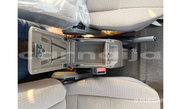 Acheter Import Voiture Toyota Land Cruiser Blanc à Import - Dubai, État d'Abia Acheter Import Voiture Toyota Land Cruiser Blanc à Import - Dubai, État d'Abia