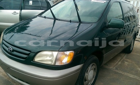 Acheter Occasion Voiture Toyota Sienna Vert à Ikorodu, État de Lagos Acheter Occasion Voiture Toyota Sienna Vert à Ikorodu, État de Lagos