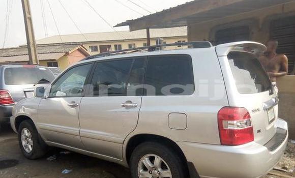 Buy Used Toyota Highlander Silver Car in Surulere in Lagos State