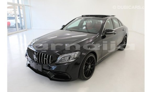 Acheter Import Utilitaire Mercedes‒Benz 1117 Noir à Import - Dubai, État d'Abia Acheter Import Utilitaire Mercedes‒Benz 1117 Noir à Import - Dubai, État d'Abia