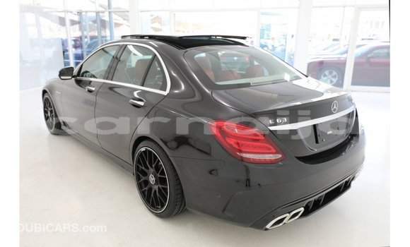 Acheter Import Utilitaire Mercedes‒Benz 1117 Noir à Import - Dubai, État d'Abia Acheter Import Utilitaire Mercedes‒Benz 1117 Noir à Import - Dubai, État d'Abia