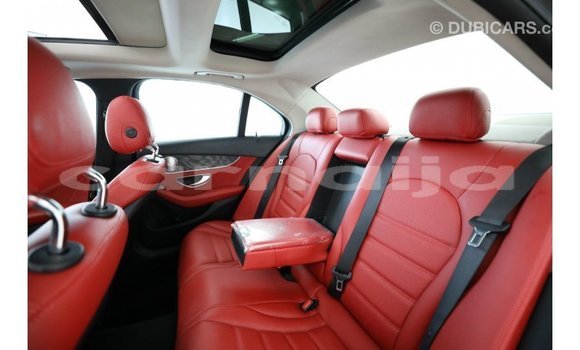 Acheter Import Utilitaire Mercedes‒Benz 1117 Noir à Import - Dubai, État d'Abia Acheter Import Utilitaire Mercedes‒Benz 1117 Noir à Import - Dubai, État d'Abia