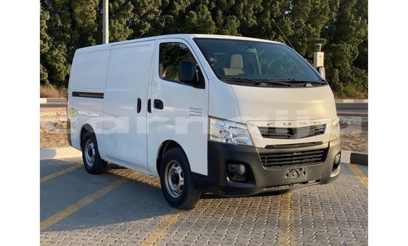 Acheter Import Voiture Nissan Urvan Blanc à Import - Dubai, État d'Abia