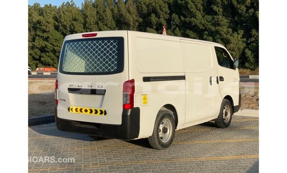 Acheter Import Voiture Nissan Urvan Blanc à Import - Dubai, État d'Abia Acheter Import Voiture Nissan Urvan Blanc à Import - Dubai, État d'Abia