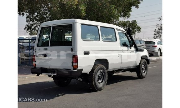 Buy Import Toyota Land Cruiser White Car in Import - Dubai in Abia State Buy Import Toyota Land Cruiser White Car in Import - Dubai in Abia State