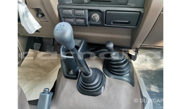 Buy Import Toyota Land Cruiser White Car in Import - Dubai in Abia State Buy Import Toyota Land Cruiser White Car in Import - Dubai in Abia State