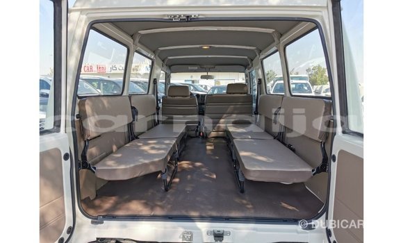 Buy Import Toyota Land Cruiser White Car in Import - Dubai in Abia State Buy Import Toyota Land Cruiser White Car in Import - Dubai in Abia State