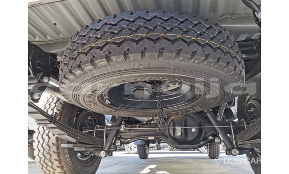 Buy Import Toyota Land Cruiser White Car in Import - Dubai in Abia State Buy Import Toyota Land Cruiser White Car in Import - Dubai in Abia State