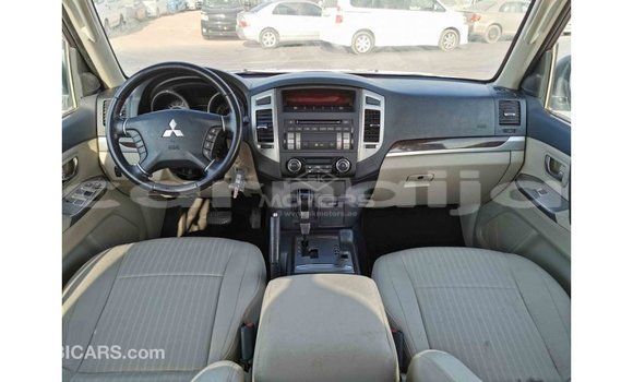 Buy Import Mitsubishi Pajero White Car in Import - Dubai in Abia State Buy Import Mitsubishi Pajero White Car in Import - Dubai in Abia State