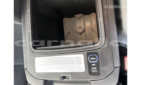 Acheter Import Voiture Toyota Land Cruiser Blanc à Import - Dubai, État d'Abia Acheter Import Voiture Toyota Land Cruiser Blanc à Import - Dubai, État d'Abia