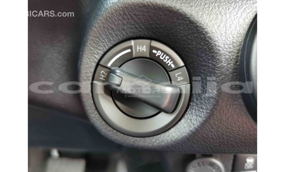 Buy Import Toyota Hilux White Car in Import - Dubai in Abia State Buy Import Toyota Hilux White Car in Import - Dubai in Abia State