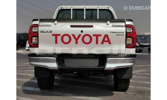 Acheter Import Voiture Toyota Hilux Blanc à Import - Dubai, État d'Abia Acheter Import Voiture Toyota Hilux Blanc à Import - Dubai, État d'Abia