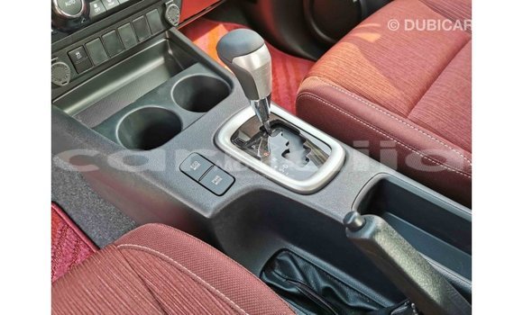 Acheter Import Voiture Toyota Hilux Blanc à Import - Dubai, État d'Abia Acheter Import Voiture Toyota Hilux Blanc à Import - Dubai, État d'Abia