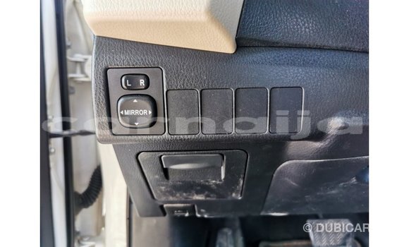 Acheter Import Voiture Toyota Corolla Blanc à Import - Dubai, État d'Abia Acheter Import Voiture Toyota Corolla Blanc à Import - Dubai, État d'Abia