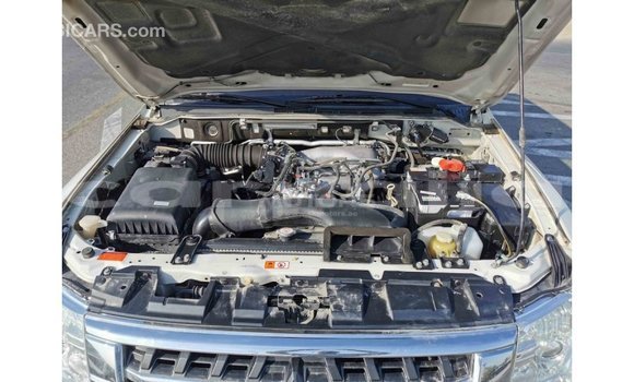 Buy Import Mitsubishi Pajero White Car in Import - Dubai in Abia State Buy Import Mitsubishi Pajero White Car in Import - Dubai in Abia State