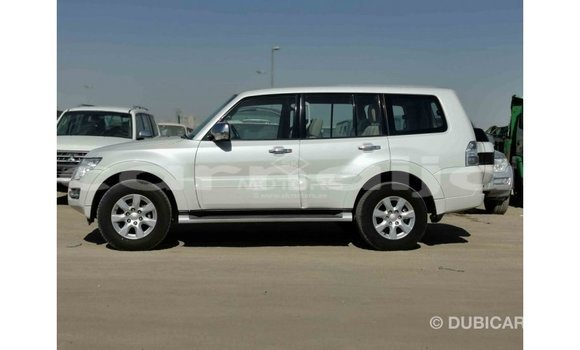 Buy Import Mitsubishi Pajero White Car in Import - Dubai in Abia State Buy Import Mitsubishi Pajero White Car in Import - Dubai in Abia State