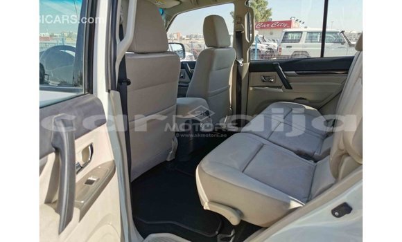 Buy Import Mitsubishi Pajero White Car in Import - Dubai in Abia State Buy Import Mitsubishi Pajero White Car in Import - Dubai in Abia State