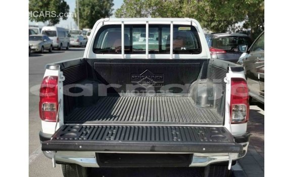 Buy Import Toyota Hilux White Car in Import - Dubai in Abia State Buy Import Toyota Hilux White Car in Import - Dubai in Abia State