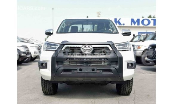 Acheter Import Voiture Toyota Hilux Blanc à Import - Dubai, État d'Abia Acheter Import Voiture Toyota Hilux Blanc à Import - Dubai, État d'Abia