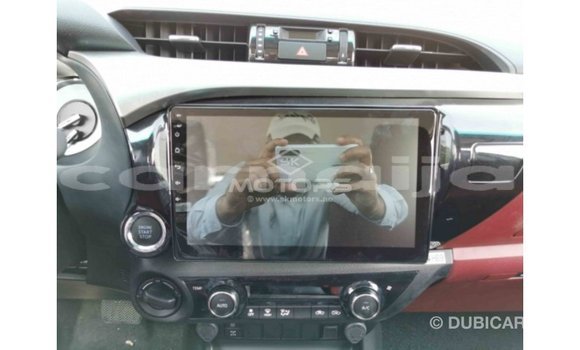 Acheter Import Voiture Toyota Hilux Blanc à Import - Dubai, État d'Abia Acheter Import Voiture Toyota Hilux Blanc à Import - Dubai, État d'Abia