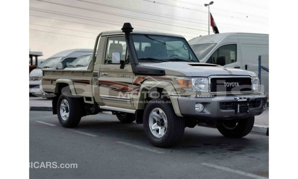 Buy Import Toyota Land Cruiser Beige Car in Import - Dubai in Abia State Buy Import Toyota Land Cruiser Beige Car in Import - Dubai in Abia State