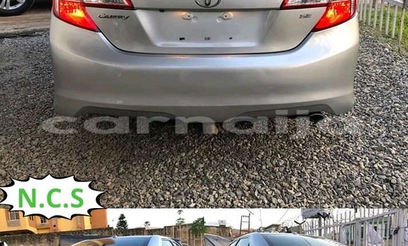 Acheter Import Voiture Toyota Camry Gris à Abeokuta, État d'Ogun Acheter Import Voiture Toyota Camry Gris à Abeokuta, État d'Ogun