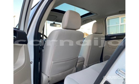 Buy Import Mitsubishi Lancer White Car in Import - Dubai in Abia State Buy Import Mitsubishi Lancer White Car in Import - Dubai in Abia State